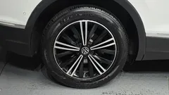 2021 Volkswagen Tiguan 2.0 TDI Premium, белый — фото 5