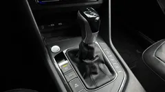 2021 Volkswagen Tiguan 2.0 TDI Premium, белый — фото 9