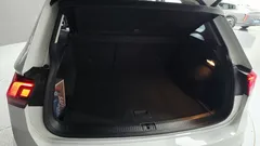 2021 Volkswagen Tiguan 2.0 TDI Premium, белый — фото 20