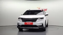 2023 Kia Carnival Diesel 9-Seater Noblesse — фото 3