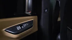 2023 Kia Carnival Diesel 9-Seater Prestige — фото 19