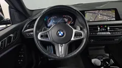 2022 BMW 2-Series 220i M Sports — фото 13