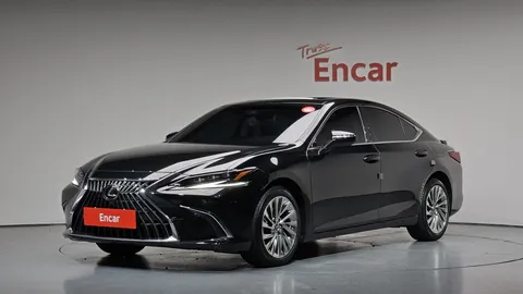 2024 Lexus ES Executive