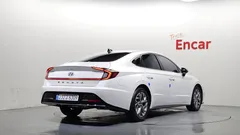 2022 Hyundai Sonata 2.0 — фото 2