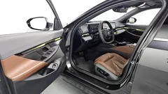 2024 BMW 5-Series 530i xDrive — фото 10