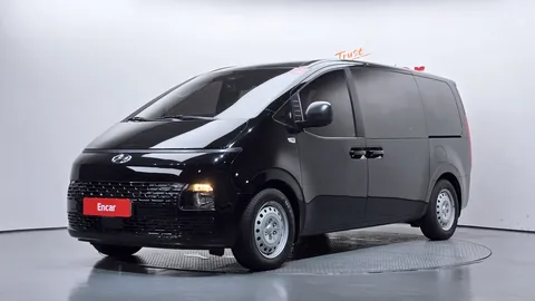 2023 Hyundai Staria Tourer 11-Seater
