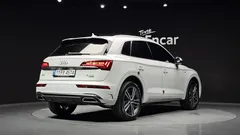 2023 Audi Q5 40 TDI Quattro Premium, белый — фото 2