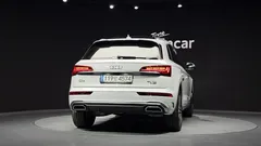 2023 Audi Q5 40 TDI Quattro Premium, белый — фото 4