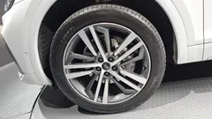 2023 Audi Q5 40 TDI Quattro Premium, белый — фото 5