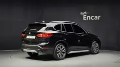 2022 BMW X1 xDrive 20i xLine, чёрный — фото 2