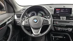 2022 BMW X1 xDrive 20i xLine, чёрный — фото 17