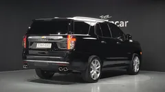 2022 ChevroletGMDaewoo Tahoe 6.2 High Country 4WD, чёрный — фото 2
