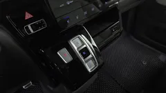 2023 Hyundai Staria 4WD Lounge 9-Seater — фото 9