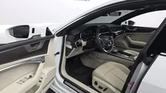2022 Audi A7 45 TDI Quattro Premium, белый — фото 10