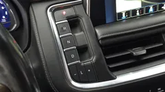 2022 ChevroletGMDaewoo Tahoe 6.2 High Country 4WD, чёрный — фото 9