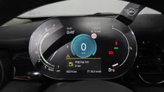 2022 Mini Cooper 5Door Classic Plus Launch Pack, зелёный — фото 8