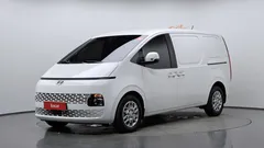 2023 Hyundai Staria Cargo 3-Seater — фото 1