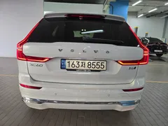 2023 Volvo XC60 B6 Ultimate Bright, белый — фото 3