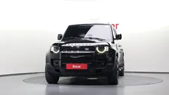 2023 Land Rover Defender 110 D300 HSE — фото 3