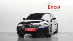 2023 BMW 5-Series 520i M Sport — фото 3