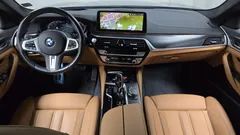2023 BMW 5-Series 520i M Sport — фото 7