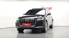 2023 Audi Q7 45 TDI Quattro Premium — фото 3