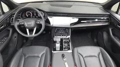 2023 Audi Q7 45 TDI Quattro Premium — фото 7