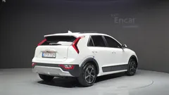 2022 Kia Niro Trendy, белый — фото 2