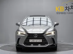 2023 Lexus NX Premium, серо-серебристый — фото 3