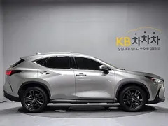 2023 Lexus NX Premium, серо-серебристый — фото 7