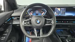 2024 BMW 5-Series 520i M Sport — фото 13