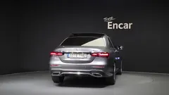 2022 Mercedes-Benz E-Class E350 4MATIC AMG Line — фото 4