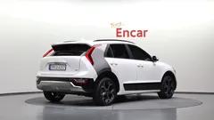 2022 Kia Niro Signature — фото 2
