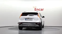 2022 Kia Niro Signature — фото 4