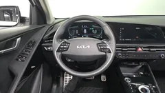 2022 Kia Niro Signature — фото 13