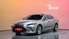 2022 Lexus ES Executive — фото 1