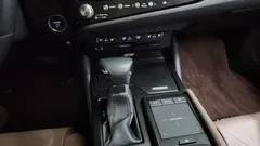 2022 Lexus ES Executive — фото 9