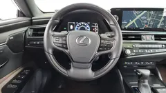 2022 Lexus ES Executive — фото 13
