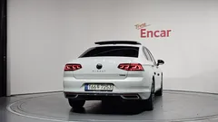 2021 Volkswagen Passat 2.0 TDI 4Motion Prestige, белый — фото 4