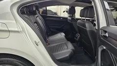2021 Volkswagen Passat 2.0 TDI 4Motion Prestige, белый — фото 12