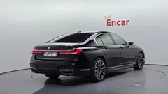 2022 BMW 7-Series 730d xDrive M Sport, чёрный — фото 2