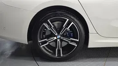 2023 BMW 3-Series 320i M Sport — фото 5
