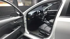 2021 Kia K3 Standard LED Pack, белый — фото 10