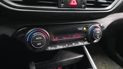 2021 Kia K3 Standard LED Pack, белый — фото 16