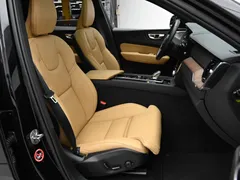 2024 Volvo XC60 B6 Ultimate Bright — фото 10