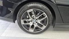 2024 BMW 5-Series 520i, чёрный — фото 5