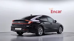 2022 Hyundai Sonata 2.0 — фото 2