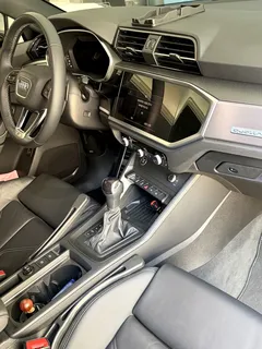 2023 Audi Q3 35 TDI Quattro Premium Sportback — фото 14