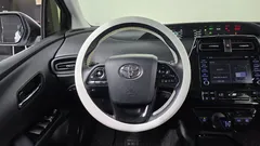 2021 Toyota Prius 1.8, белый — фото 13