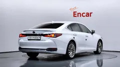 2023 Lexus ES Executive — фото 2